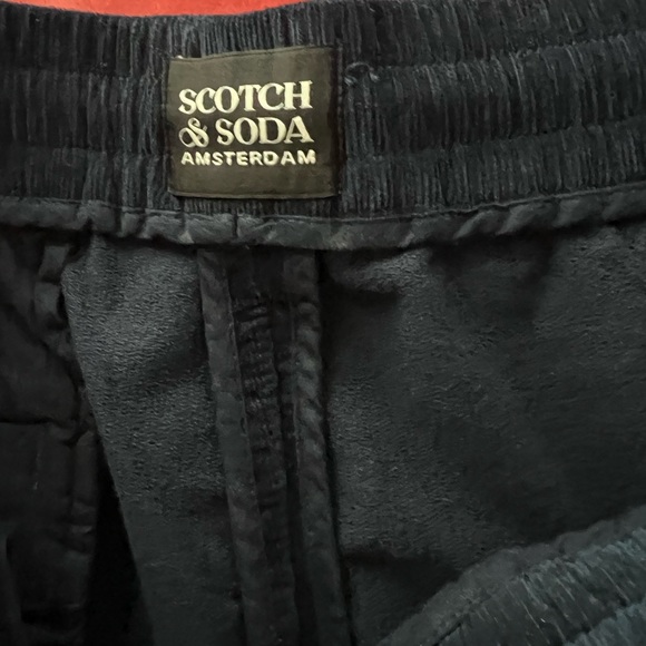Scotch and soda corduroy shorts size XL - Picture 9 of 11